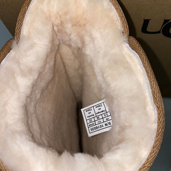 UGG BOOT WOMENS SHOES SZ 5 New - Picture 8 of 9